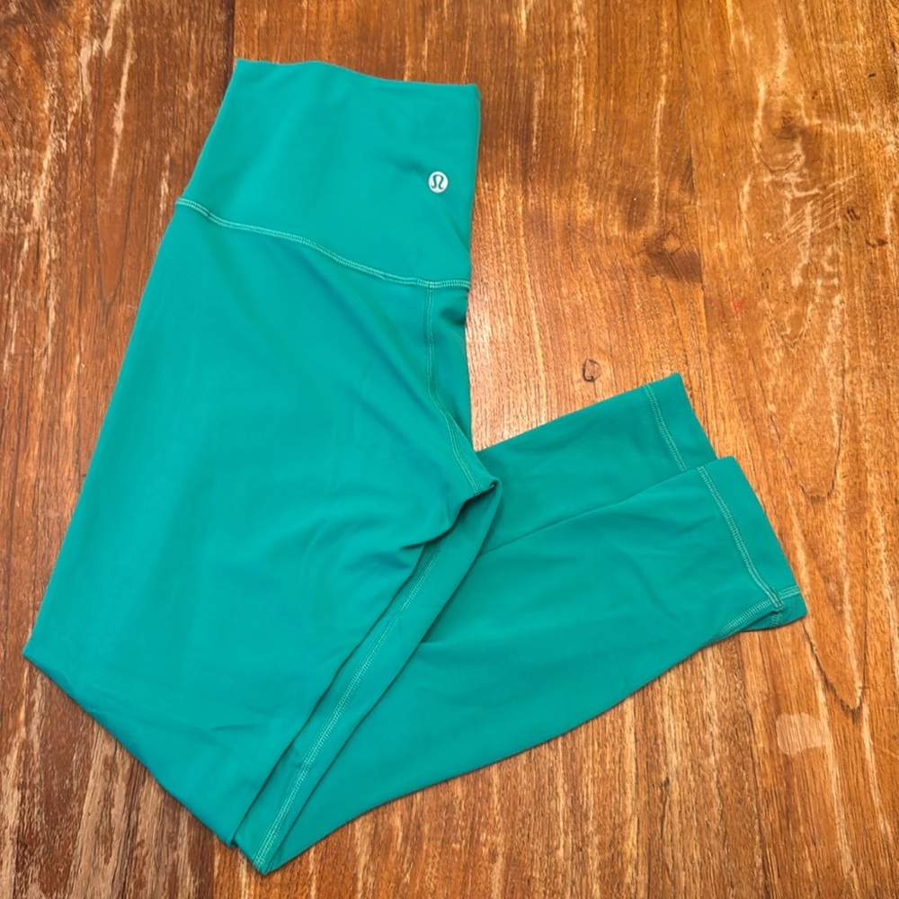 Wunder Under High-Rise Tight 25", size 6
